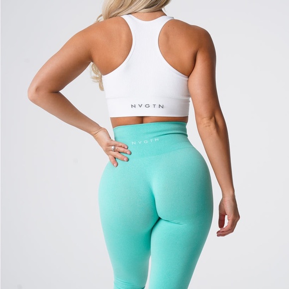 NVGTN NWT Bright Teal Green Seamless Leggings - Size Medium - Picture 2 of 11